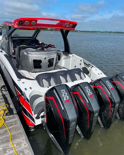 Mercury racing - Meet the unrelenting power of the Mercury Racing 450R — the lightest, most powerful outboard offered. Experience unrivaled performance-inspired engineering.